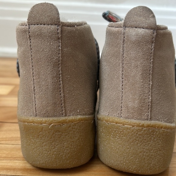 Free People Snowdrop Micro Mukluk Boots NWT size 7 Dust Bunny Suede Moccasins - Picture 6 of 14